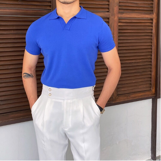 OLD MONEY Poloshirt mit V-Kragen